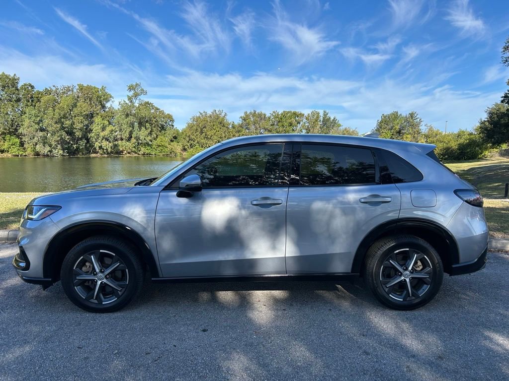 2023 Honda HR-V EX-L photo 2