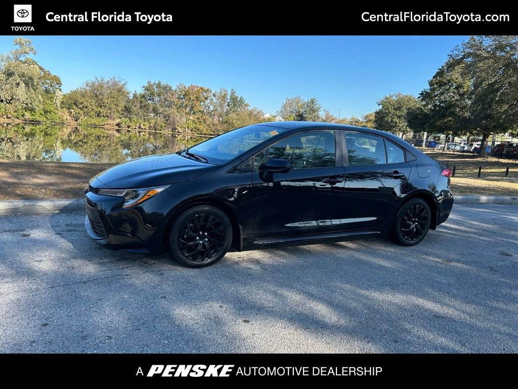 2025 Toyota Corolla LE