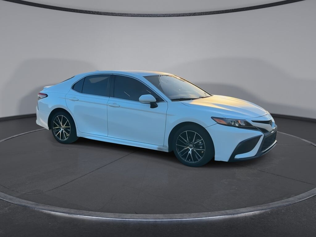 Used 2023 Toyota Camry SE Sedan