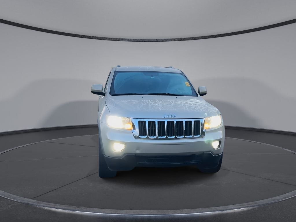Used 2011 Jeep Grand Cherokee Laredo SUV