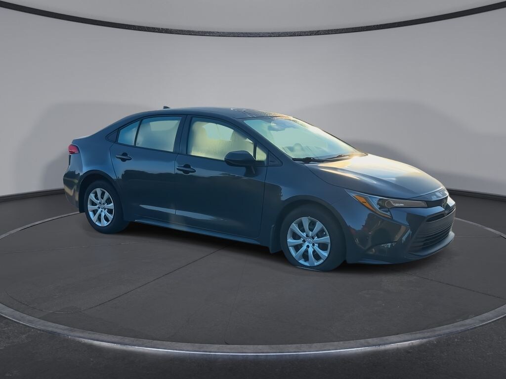 Used 2025 Toyota Corolla LE Sedan