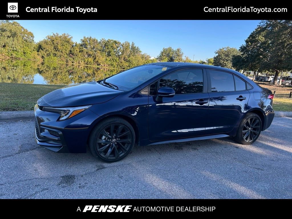 2024 Toyota Corolla SE's photo