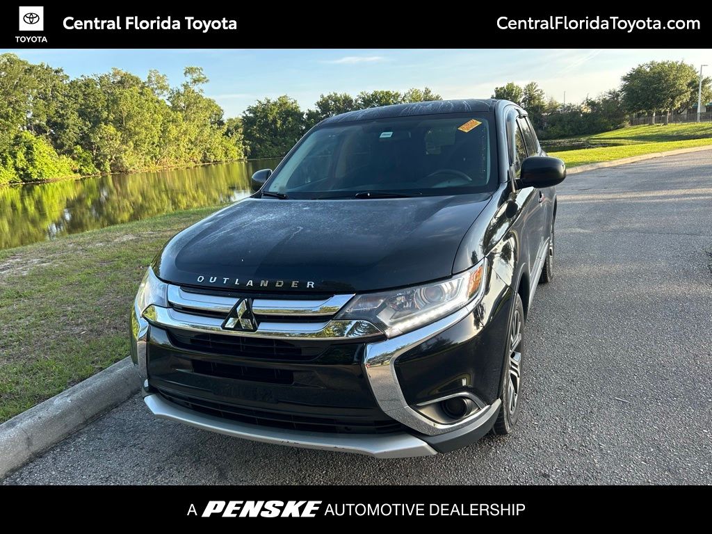 2018 Mitsubishi Outlander LE S-AWC's photo