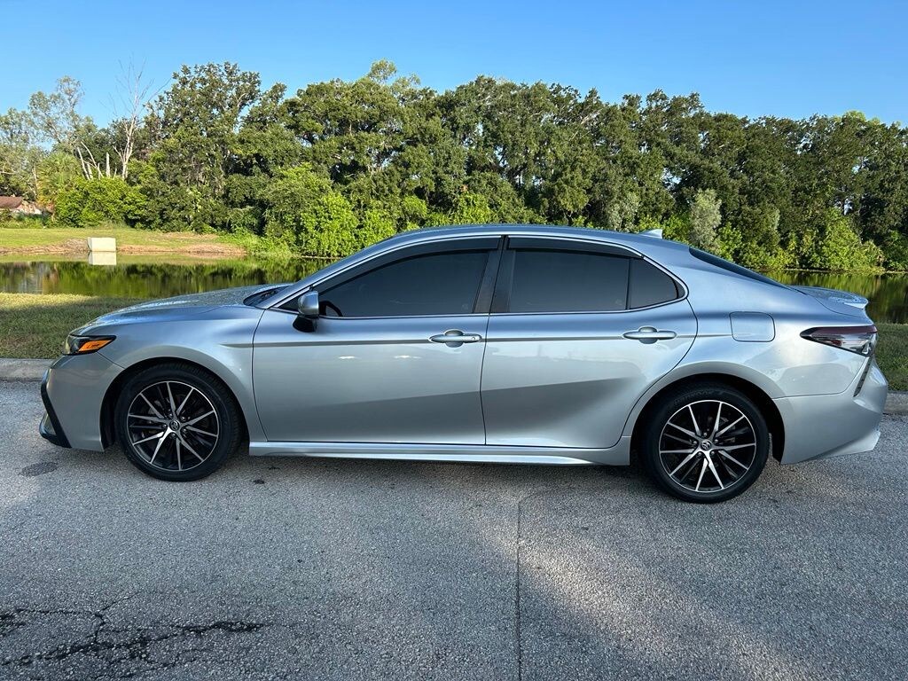 Used 2021 Toyota Camry SE Sedan