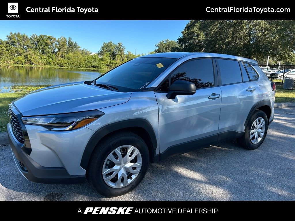 2025 Toyota Corolla Cross L's photo