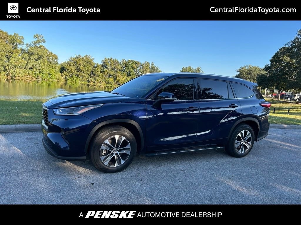 Used 2021 Toyota Highlander XLE SUV