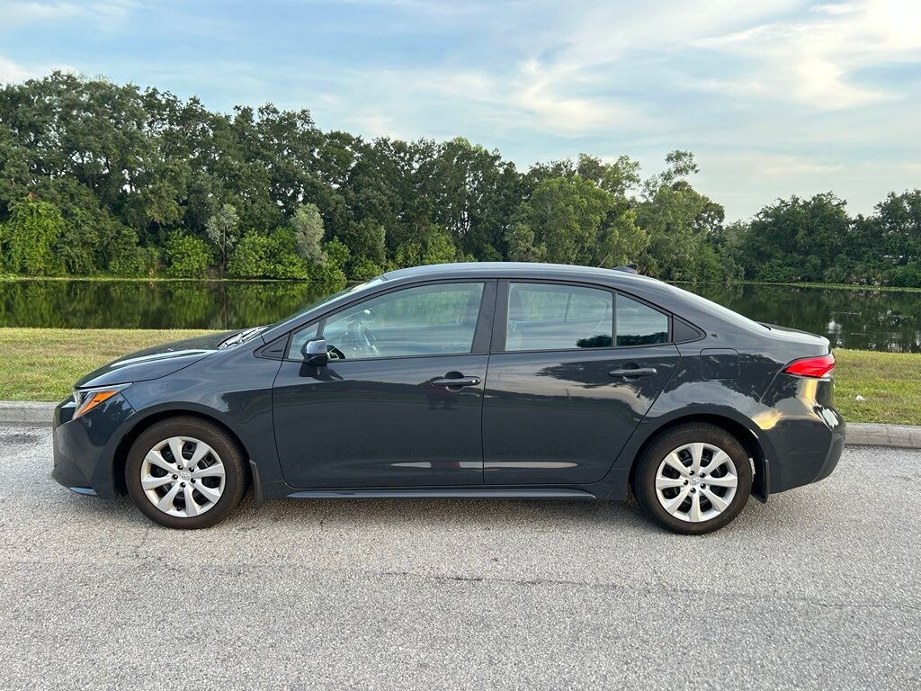 Used 2025 Toyota Corolla LE Sedan