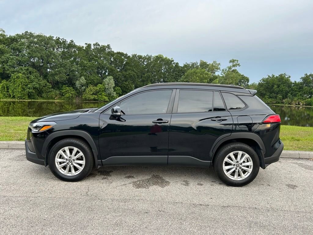 Used 2024 Toyota Corolla Cross LE SUV