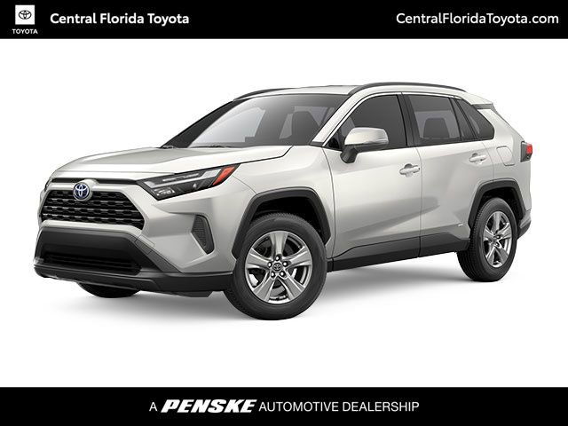 2025 Toyota RAV4 XLE's photo