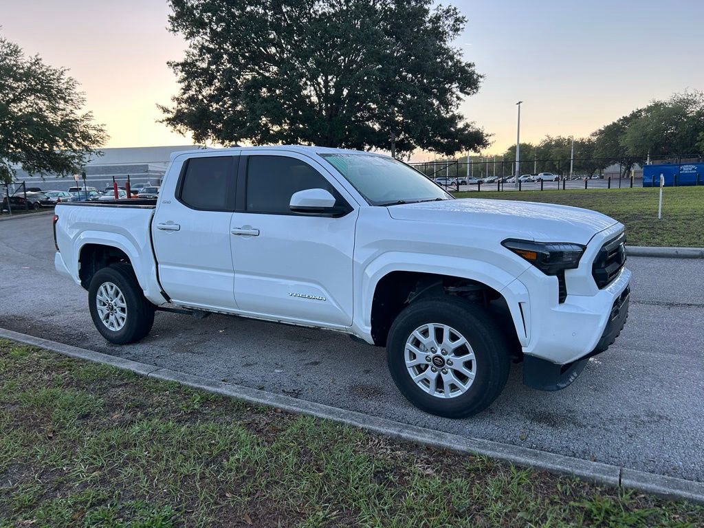 2024 Toyota Tacoma SR5 - Photo 7