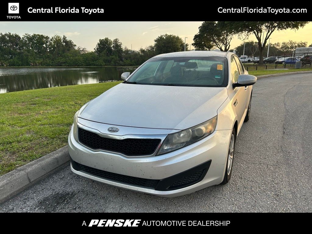 2011 Kia Optima's photo