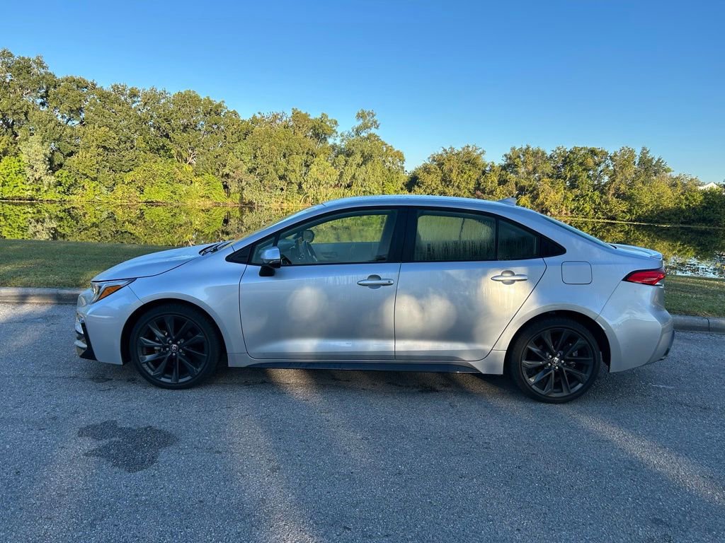 2023 Toyota Corolla Hybrid SE photo 2