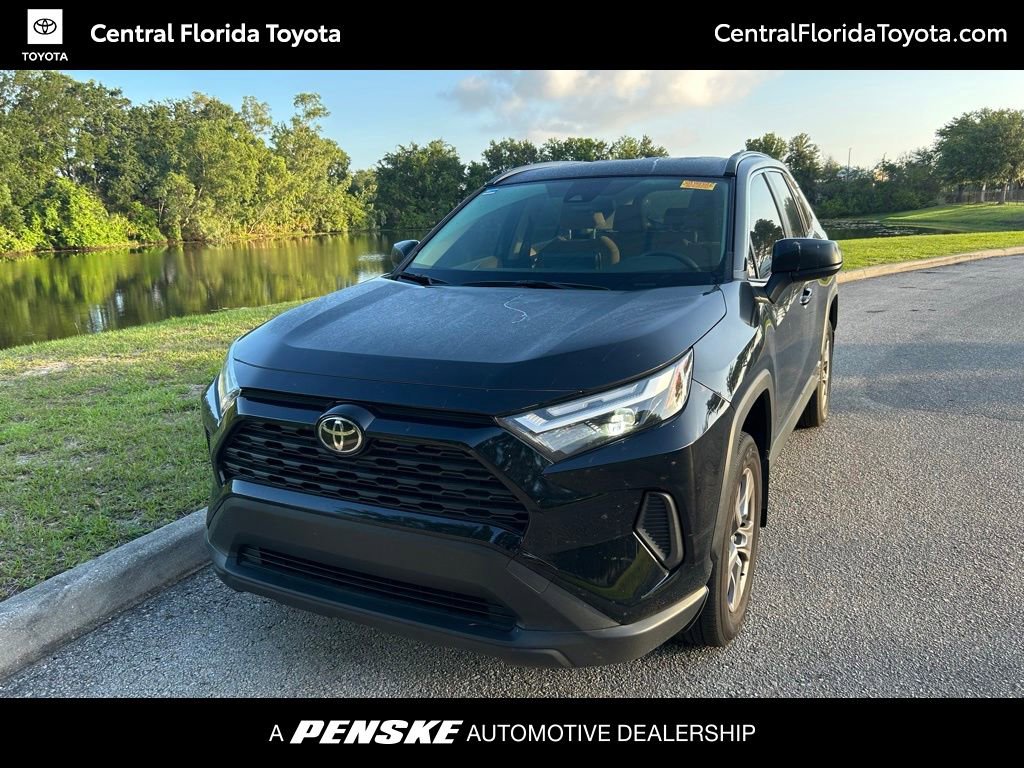 2025 Toyota RAV4 Hybrid LE AWD's photo