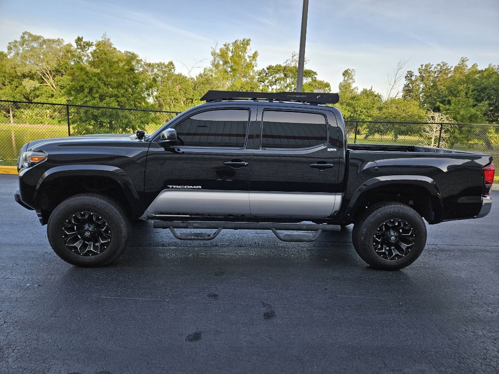 Used 2018 Toyota Tacoma SR5 with VIN 5TFAZ5CN9JX069888 for sale in Orlando, FL