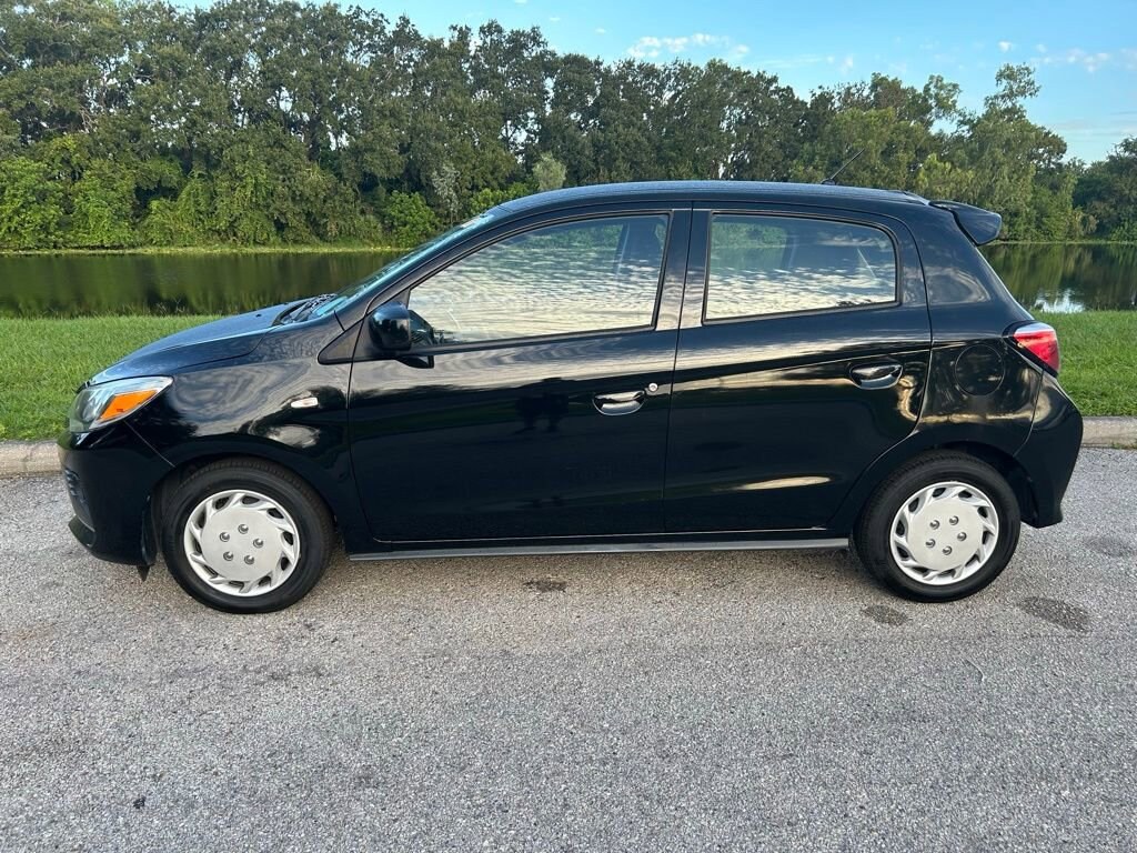 2021 Mitsubishi Mirage ES photo 2