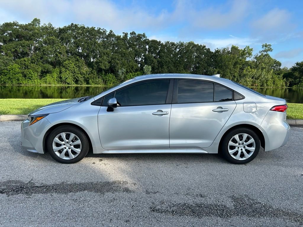 Used 2024 Toyota Corolla LE with VIN 5YFB4MDE9RP104810 for sale in Kansas City