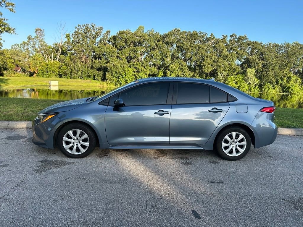 Used 2023 Toyota Corolla LE with VIN 5YFB4MDEXPP064475 for sale in Kansas City