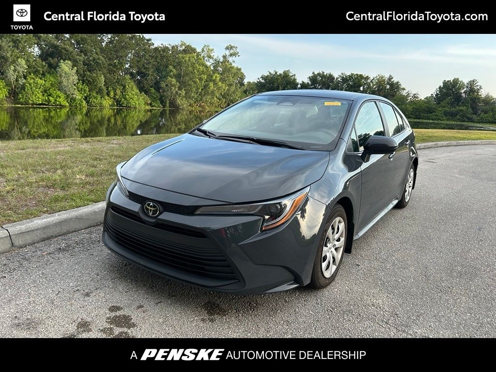 Used 2025 Toyota Corolla LE Sedan