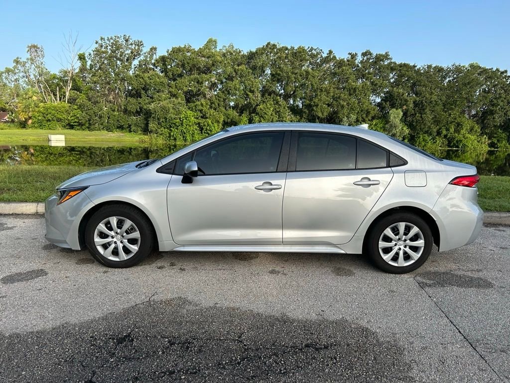 Certified 2022 Toyota Corolla LE with VIN 5YFEPMAE6NP360681 for sale in Orlando, FL