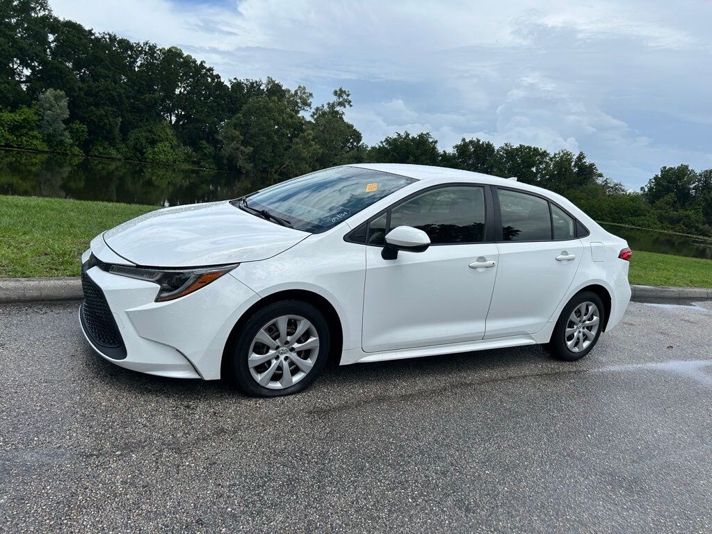 Used 2020 Toyota Corolla LE Sedan
