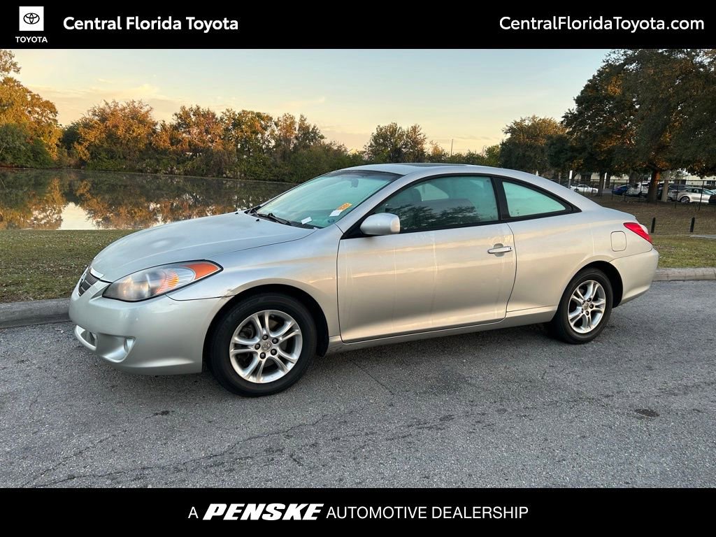 2004 Toyota Camry Solara SE's photo