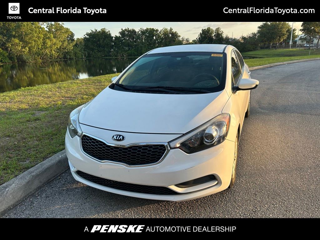 2016 Kia Forte LX AT's photo