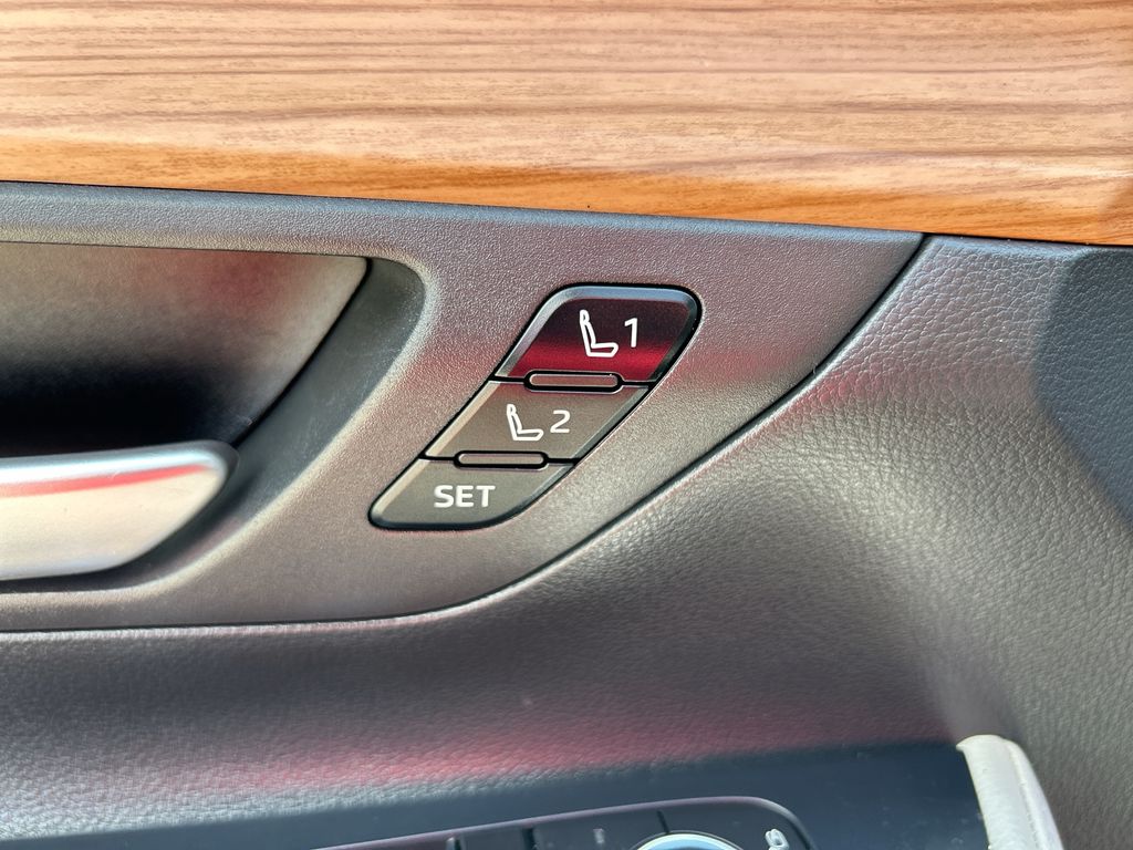 2024 Toyota Grand Highlander XLE - Photo 13