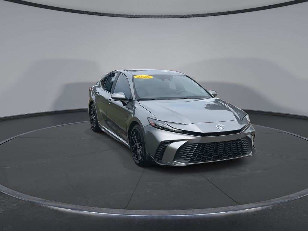Used 2025 Toyota Camry SE Sedan