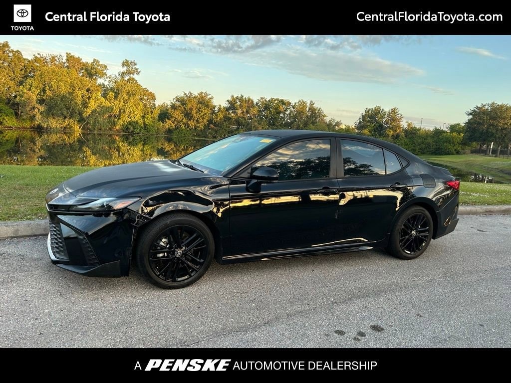 Used 2025 Toyota Camry SE Sedan