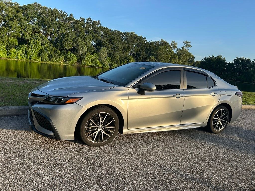 Used 2023 Toyota Camry SE Sedan