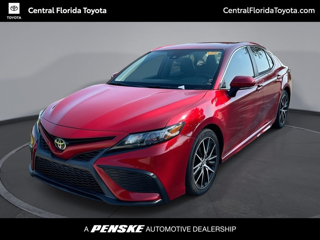 Used 2022 Toyota Camry SE Sedan