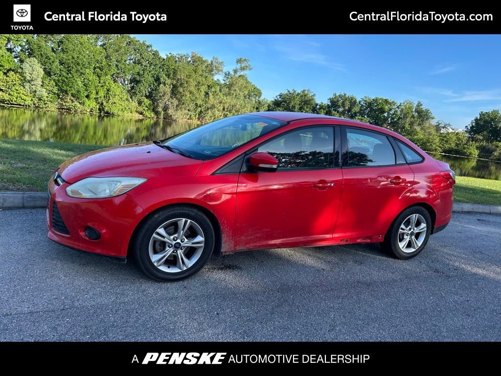 Used 2014 Ford Focus SE Sedan