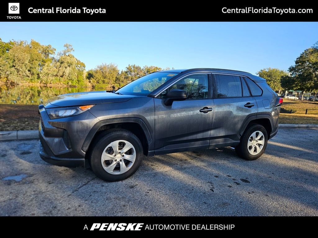 2021 Toyota RAV4 LE