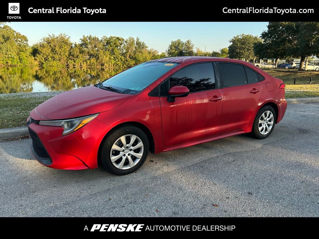 2021 Toyota Corolla LE's photo
