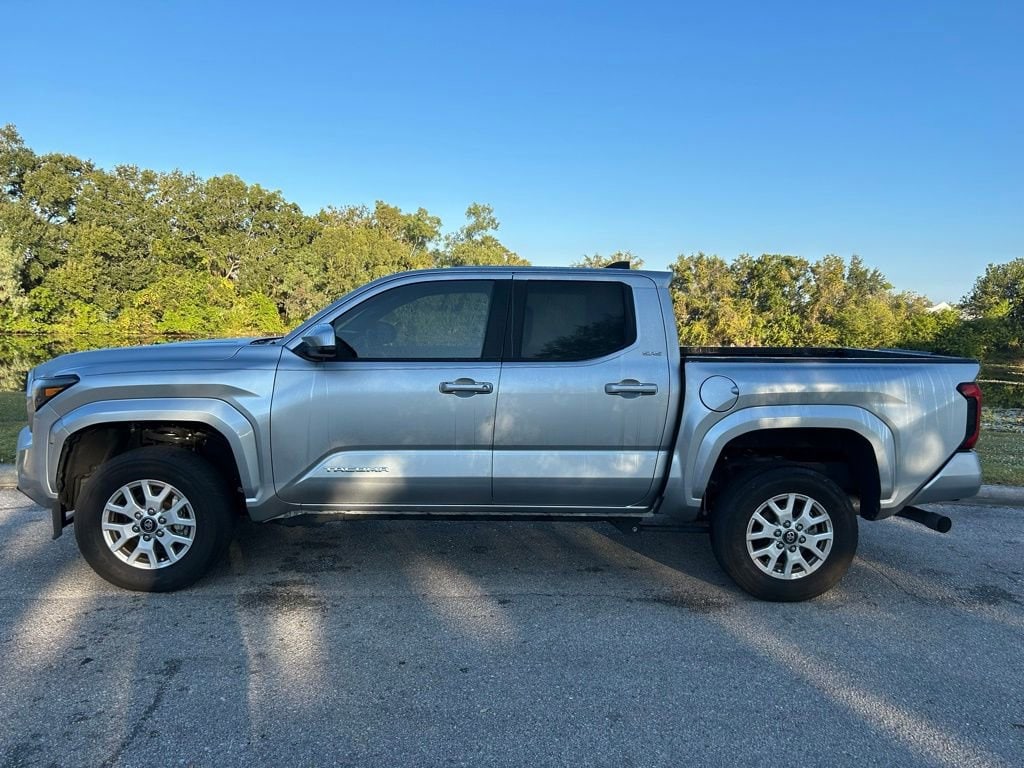Used 2025 Toyota Tacoma SR5 Truck Double Cab