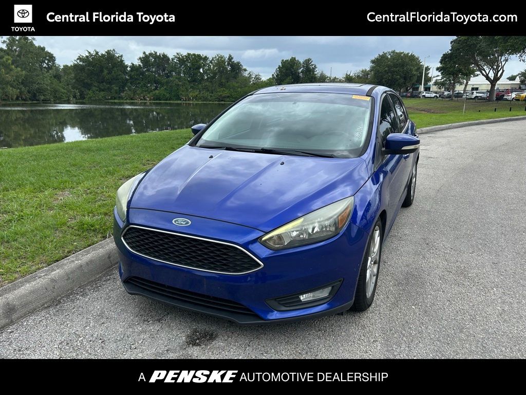2015 Ford Focus 5 Door Hatch SE's photo