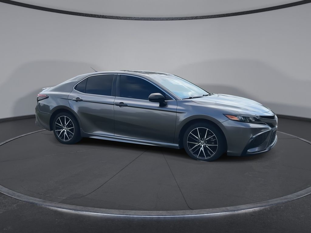 Used 2021 Toyota Camry SE Sedan