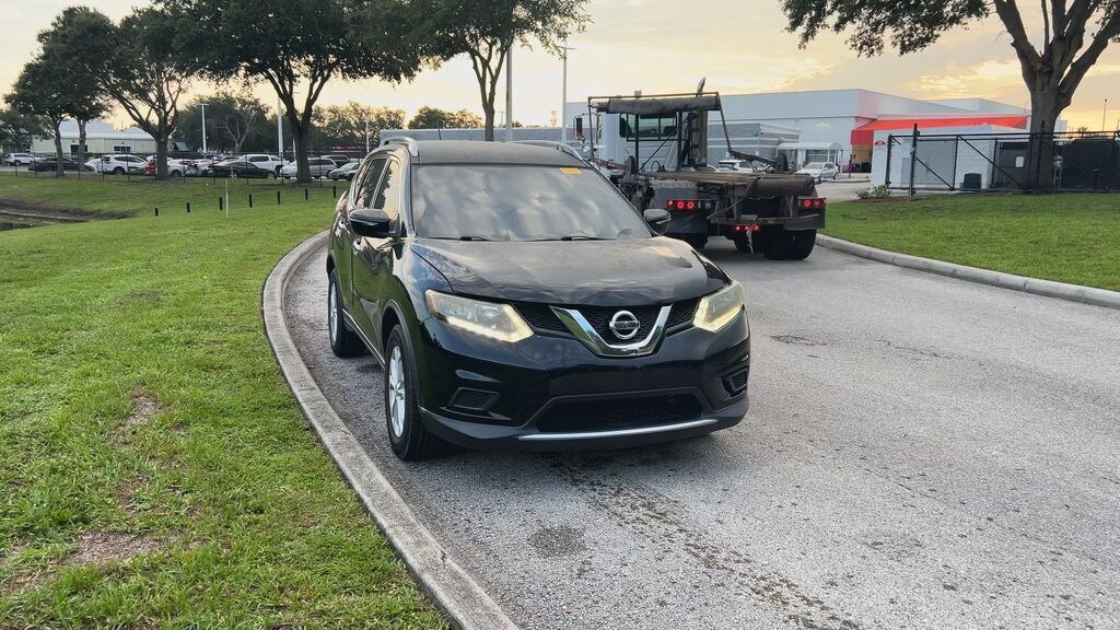 Used 2014 Nissan Rogue SV SUV