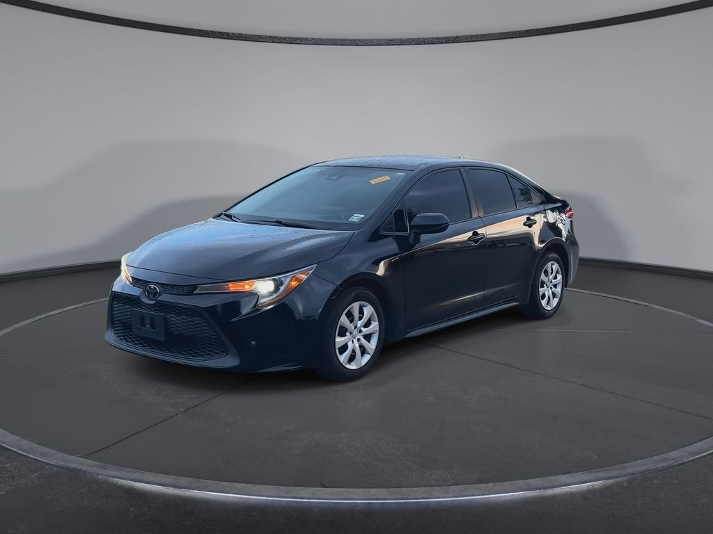 Used 2022 Toyota Corolla LE Sedan