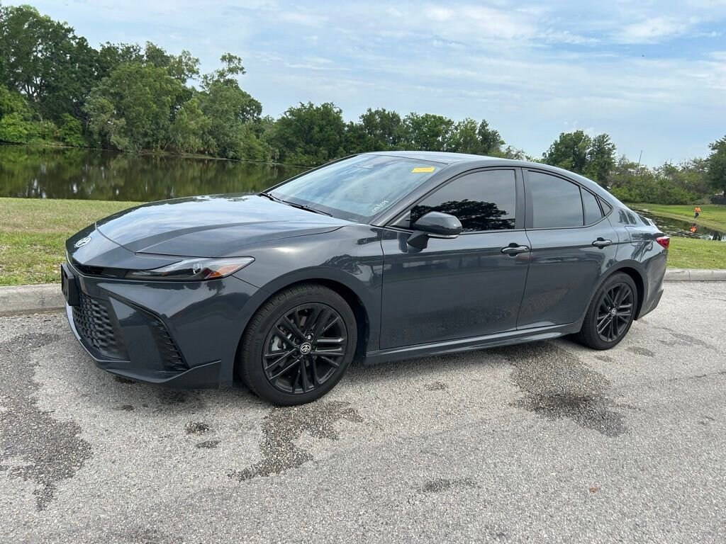 Used 2025 Toyota Camry SE Sedan