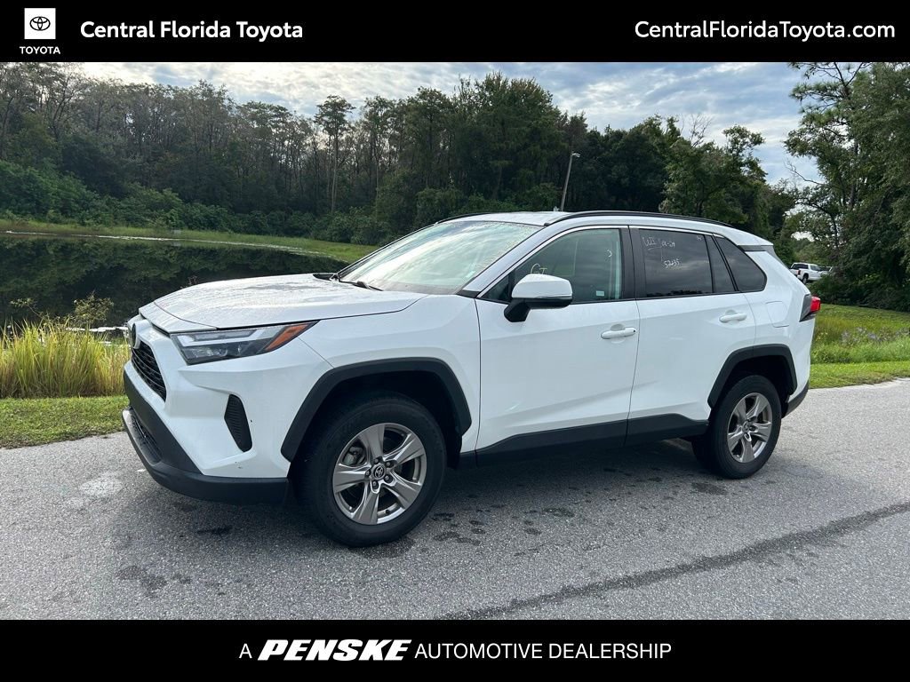 2022 Toyota RAV4 XLE