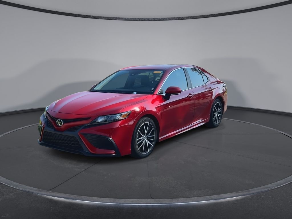 Used 2022 Toyota Camry SE Sedan
