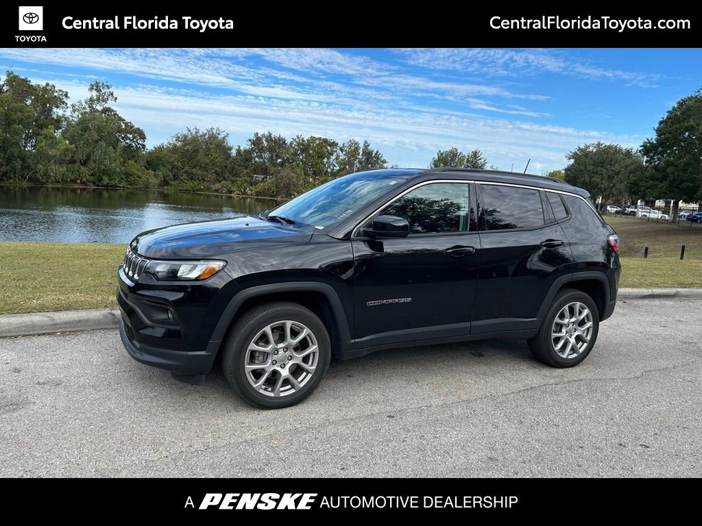 2022 Jeep Compass Latitude Lux's photo