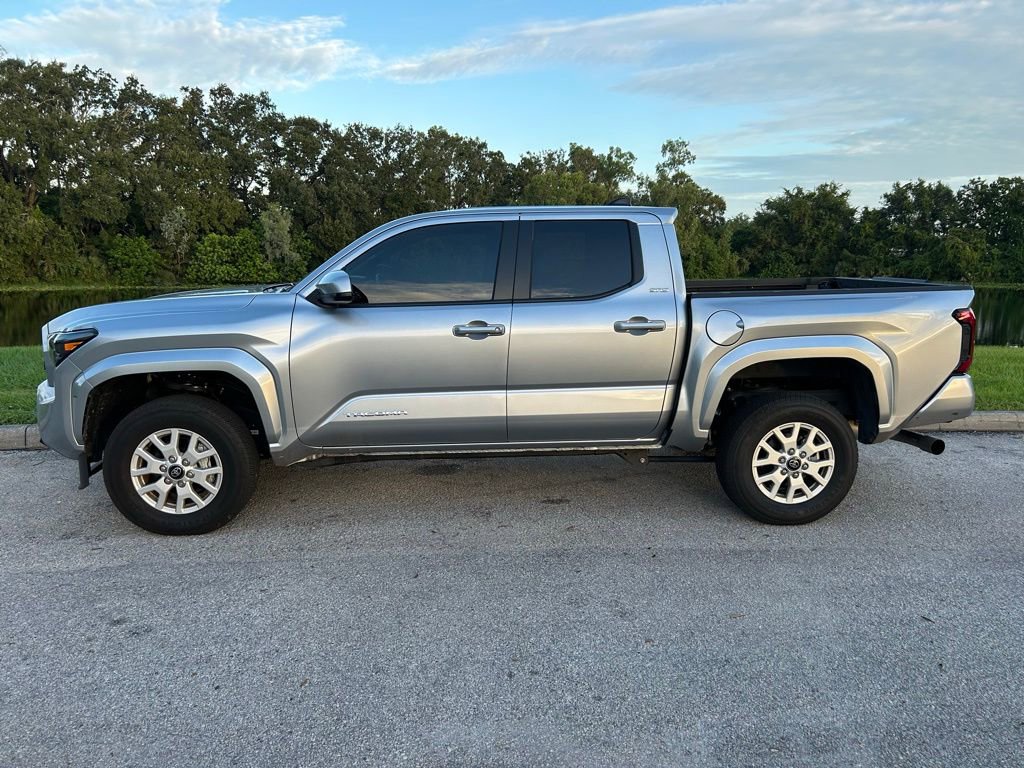 2024 Toyota Tacoma SR5 photo 2