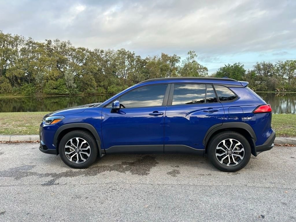 Used 2023 Toyota Corolla Cross Hybrid SE SUV