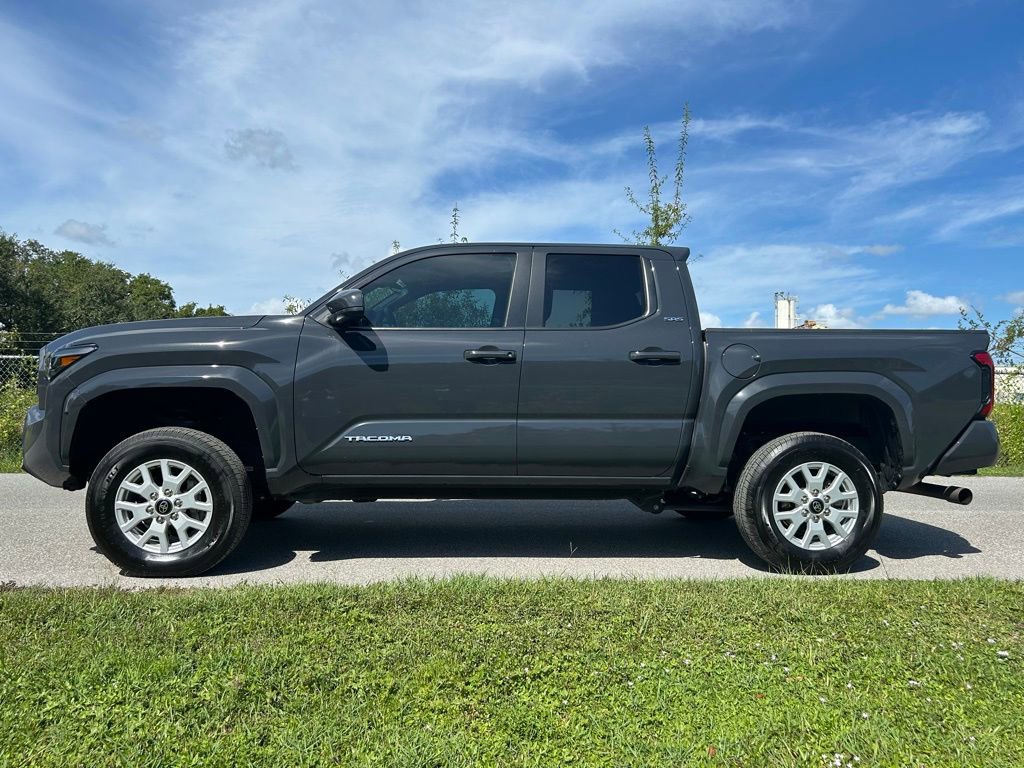2024 Toyota Tacoma SR5 photo 2