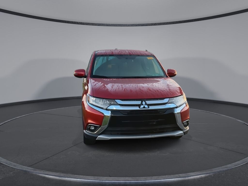 Used 2016 Mitsubishi Outlander SE SUV
