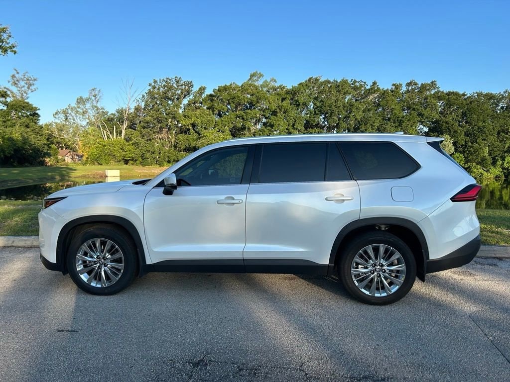 Used 2024 Toyota Grand Highlander Platinum SUV