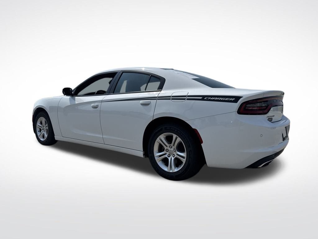 2022 Dodge Charger SXT photo 3