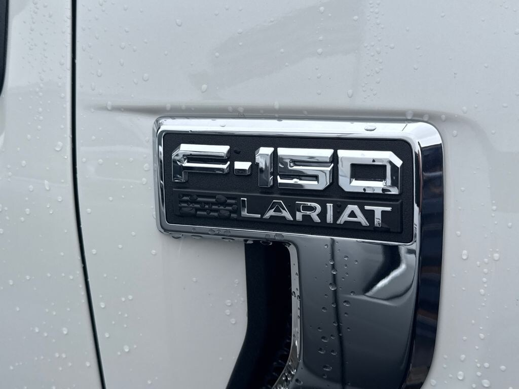 New 2025 Ford F-150 Lariat TRUCK